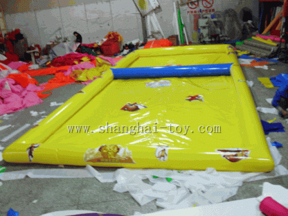 Inflatable pool-4