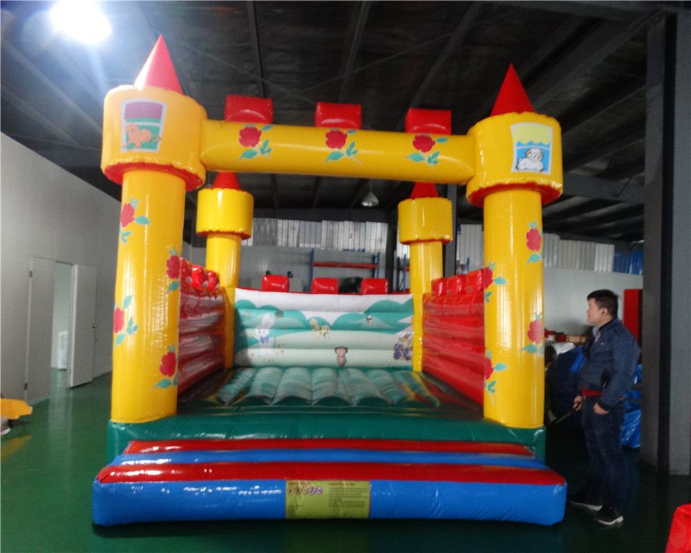 Inflatable trampoline castle-02